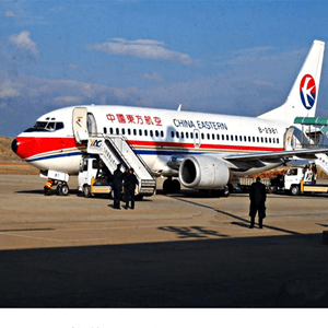 兴东机场托运航空快运业稳步发展的原因是什么？